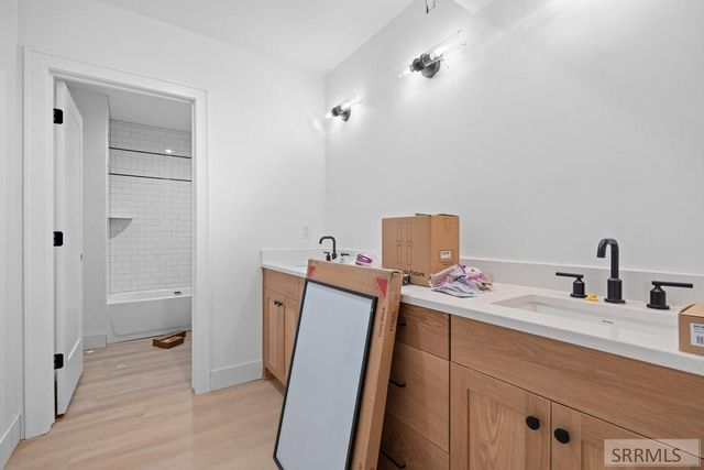 5804 Dune Village Way, Idaho Falls, ID 83404