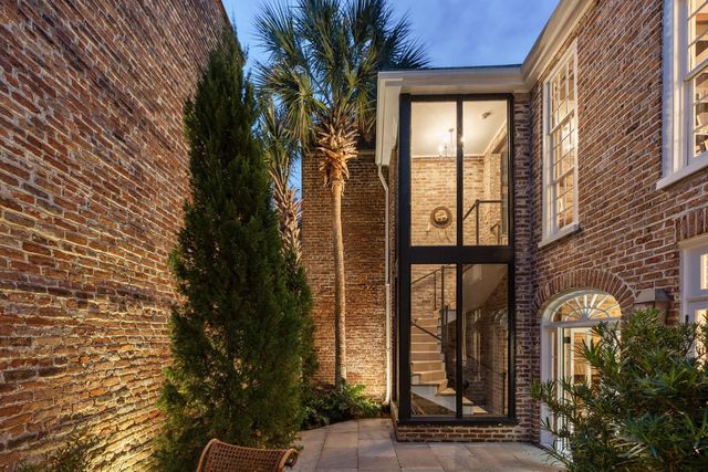 50 Anson Street, Charleston, SC 29401