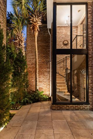 50 Anson Street, Charleston, SC 29401