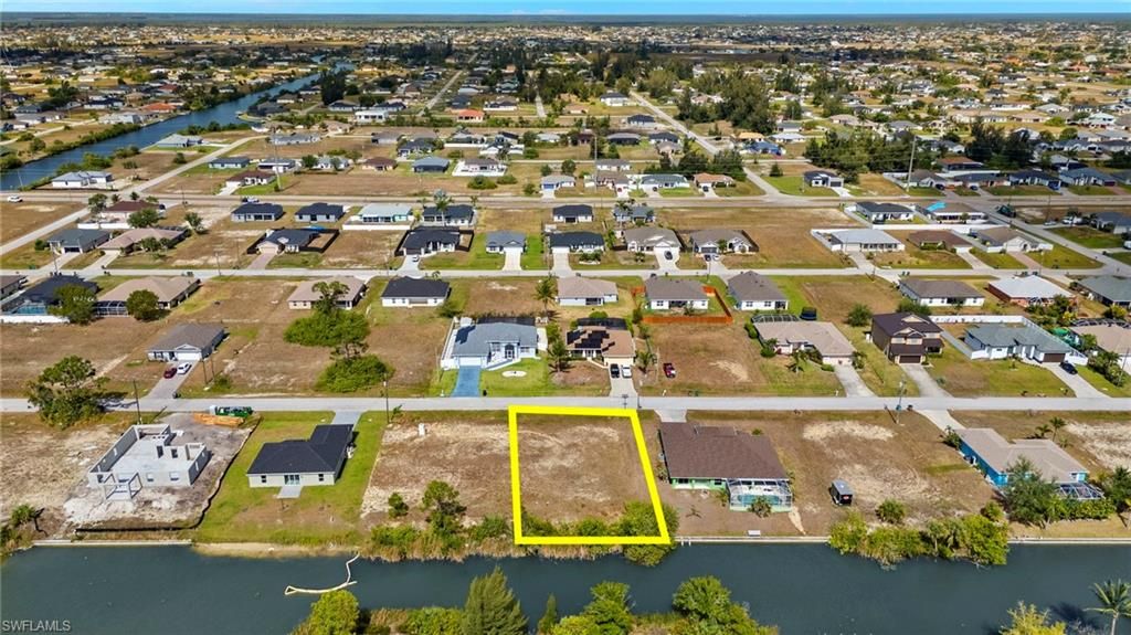 Image 12 of property listing at 1031 NW 23rd AVE, Cape Coral, FL 33993