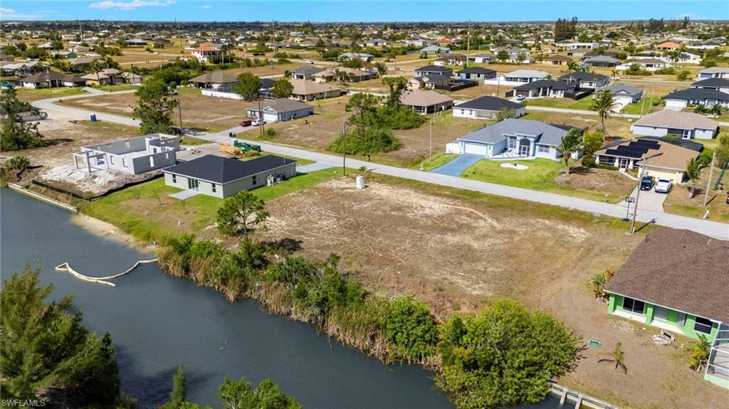 Image 23 of property listing at 1031 NW 23rd AVE, Cape Coral, FL 33993