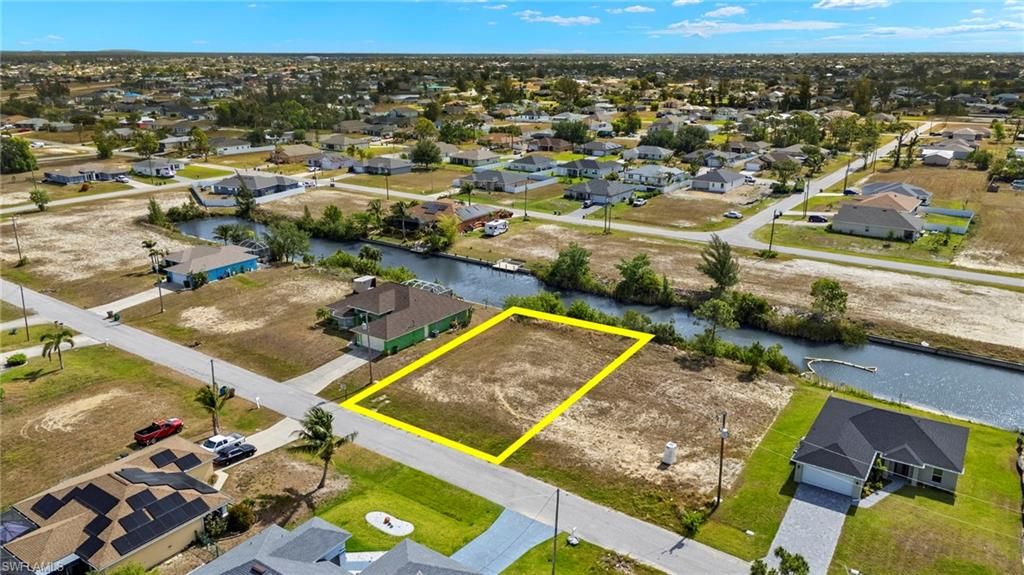 Image 4 of property listing at 1031 NW 23rd AVE, Cape Coral, FL 33993