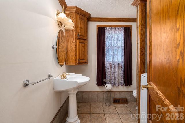 1387 George Brown Road, Crouse, NC 28033