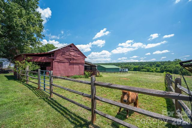 1387 George Brown Road, Crouse, NC 28033
