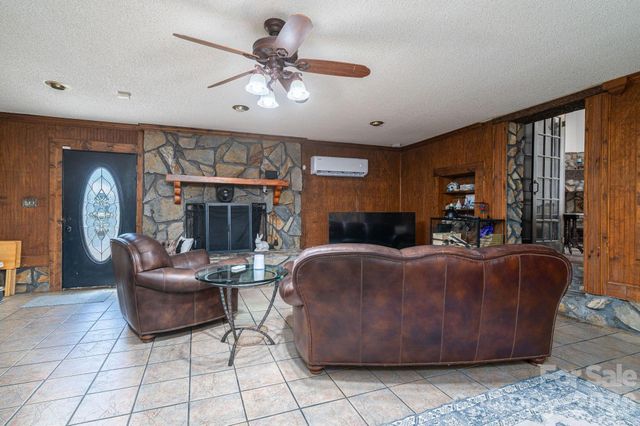 1387 George Brown Road, Crouse, NC 28033