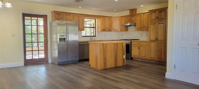 1790 75TH AVENUE N, St Petersburg, FL 33702