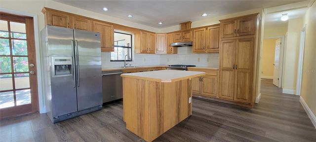 1790 75TH AVENUE N, St Petersburg, FL 33702