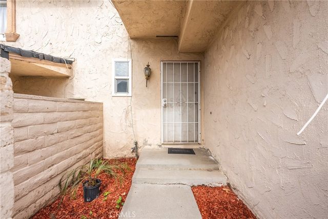 3700 Mountain Avenue 5-C, San Bernardino, CA 92404