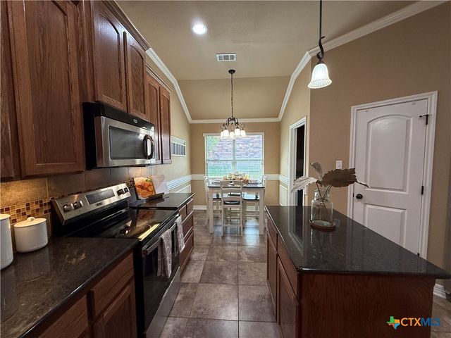 2516 Boxwood Drive, Harker Heights, TX 76548