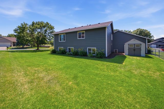 17077 Toronto Avenue SE, Prior Lake, MN 55372