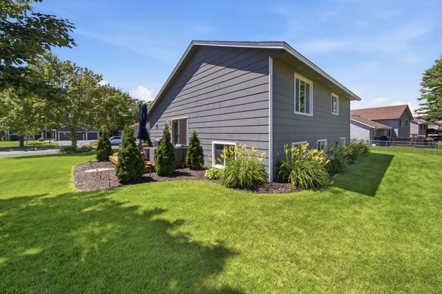 17077 Toronto Avenue SE, Prior Lake, MN 55372