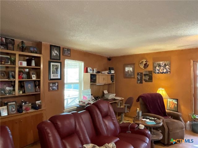 389 Hausmann Road, Cuero, TX 77954