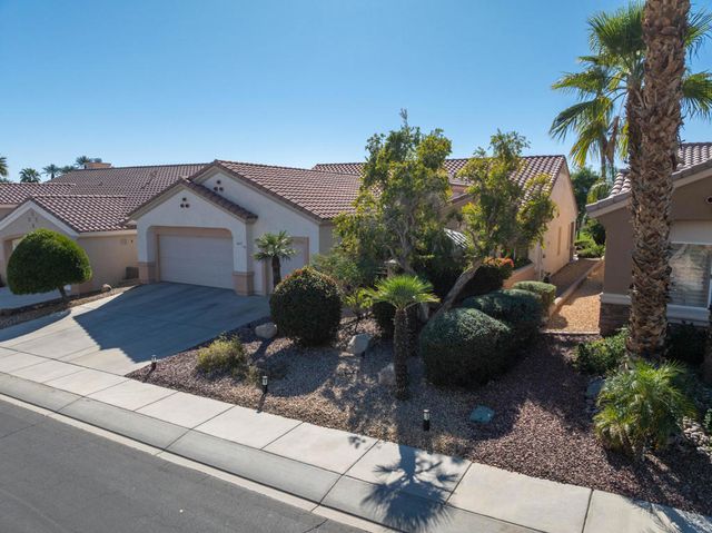 78711 Kentia Palm Drive, Palm Desert, CA 92211