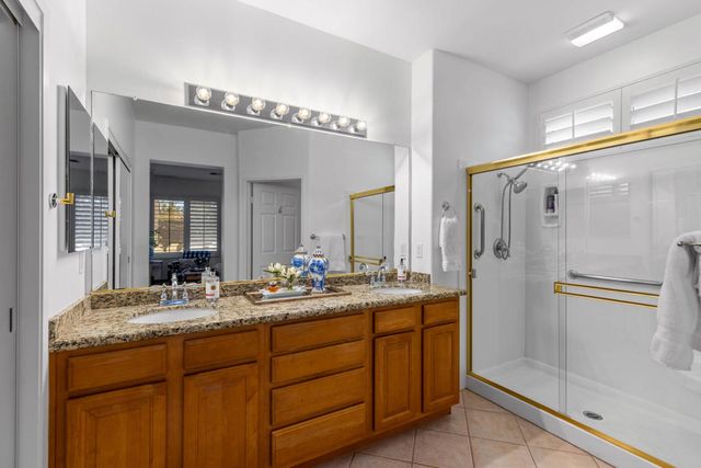 78711 Kentia Palm Drive, Palm Desert, CA 92211