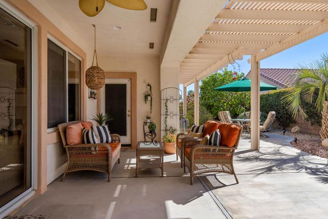 78711 Kentia Palm Drive, Palm Desert, CA 92211