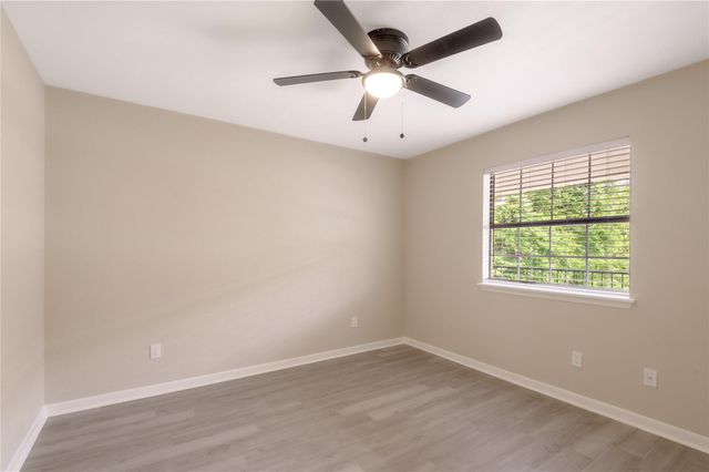 600 Palm Street 13, Huntsville, TX 77340