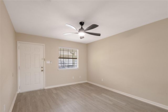 600 Palm Street 13, Huntsville, TX 77340