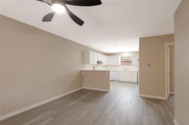 600 Palm Street 13, Huntsville, TX 77340