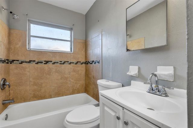 9220 N 13TH STREET A & B, Tampa, FL 33612