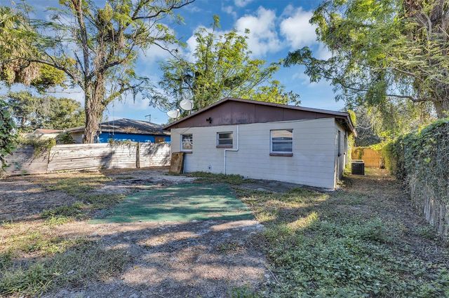 9220 N 13TH STREET A & B, Tampa, FL 33612