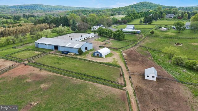 43 VAN SANT RD, New Hope, PA 18938