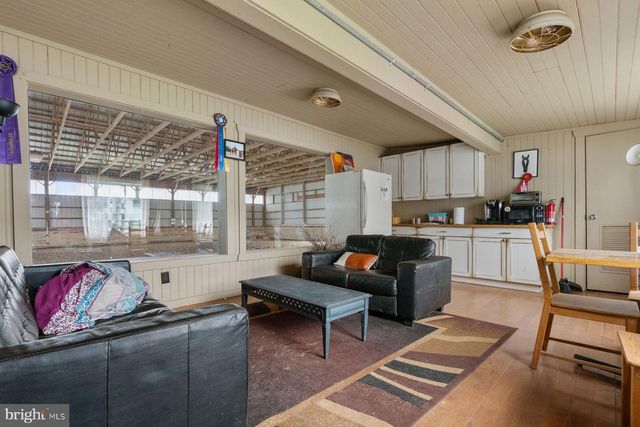 43 VAN SANT RD, New Hope, PA 18938