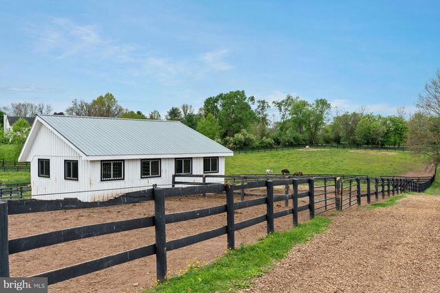 43 VAN SANT RD, New Hope, PA 18938