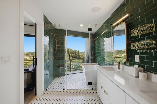 2711 Crest Ave A, Austin, TX 78702