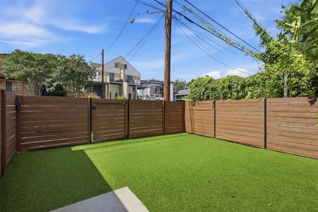 2711 Crest Ave A, Austin, TX 78702