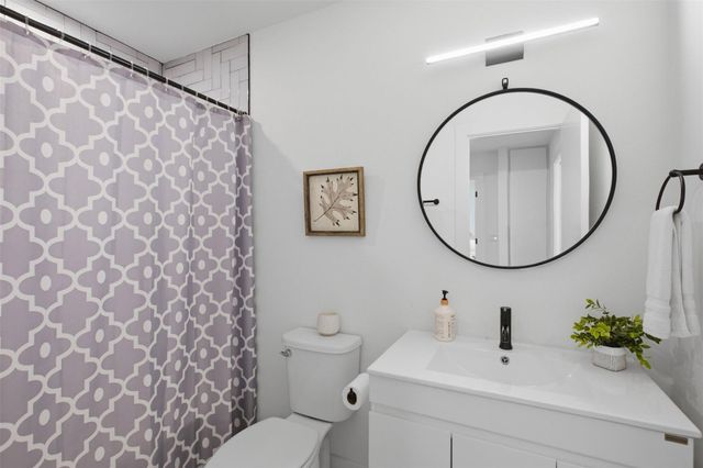 2711 Crest Ave A, Austin, TX 78702