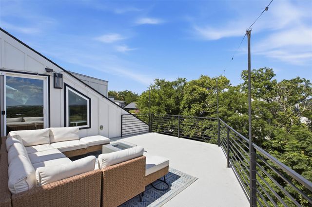 2711 Crest Ave A, Austin, TX 78702