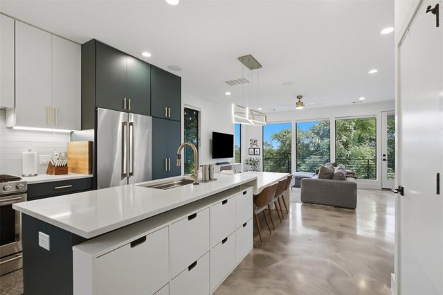 2711 Crest Ave A, Austin, TX 78702
