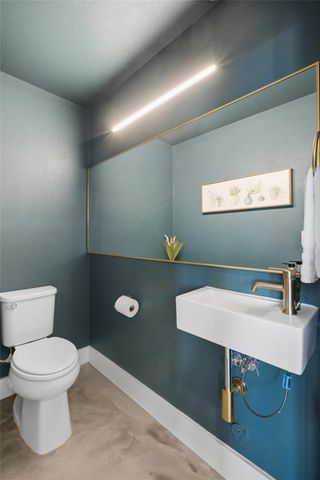 2711 Crest Ave A, Austin, TX 78702