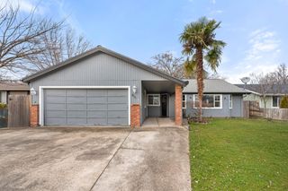 1960 Hutchins Circle, Medford, OR 97504