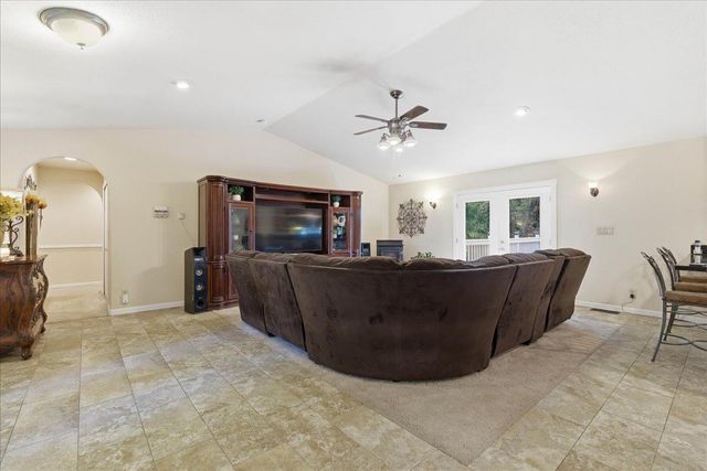 5200 Langner Creek Rd, Placerville, CA 95667
