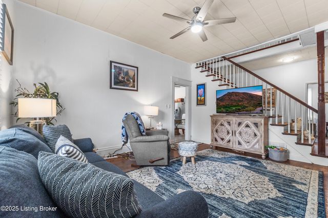 529 Cardinal Dr, Campbellsburg, KY 40011