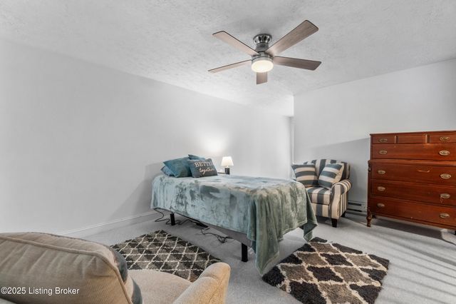 529 Cardinal Dr, Campbellsburg, KY 40011