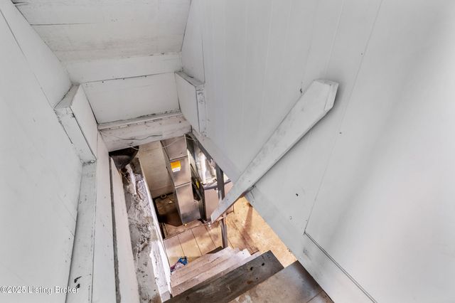 529 Cardinal Dr, Campbellsburg, KY 40011