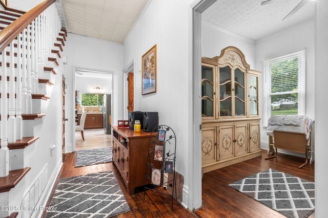 529 Cardinal Dr, Campbellsburg, KY 40011