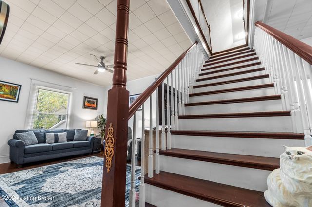 529 Cardinal Dr, Campbellsburg, KY 40011