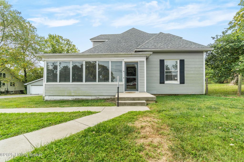 529 Cardinal Dr, Campbellsburg, KY 40011