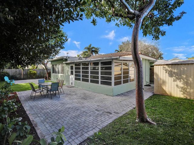 708 NE 24th Avenue, Pompano Beach, FL 33062