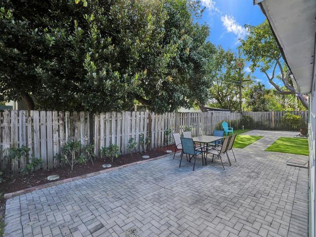708 NE 24th Avenue, Pompano Beach, FL 33062