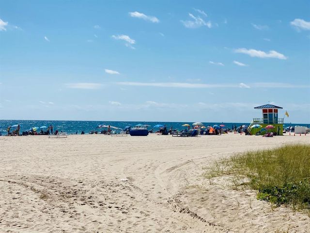 708 NE 24th Avenue, Pompano Beach, FL 33062
