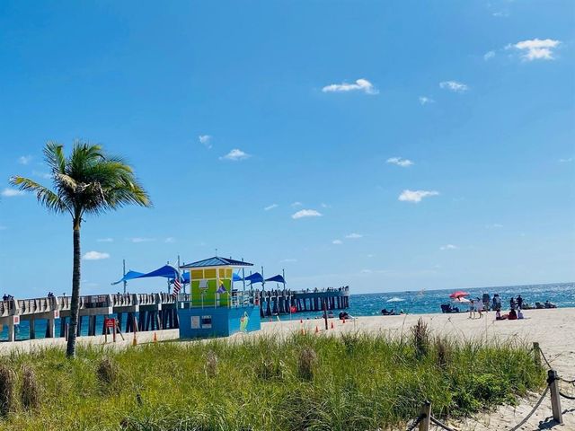 708 NE 24th Avenue, Pompano Beach, FL 33062