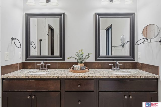 8901 S 30th Street, Lincoln, NE 68516