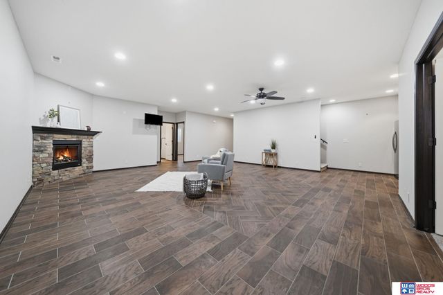 8901 S 30th Street, Lincoln, NE 68516