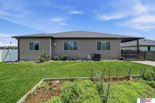 8901 S 30th Street, Lincoln, NE 68516