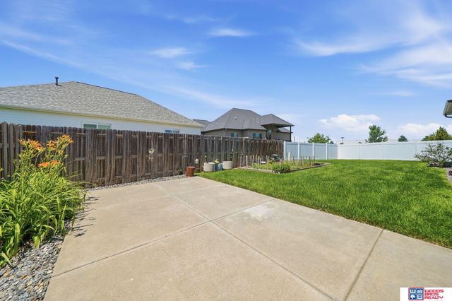 8901 S 30th Street, Lincoln, NE 68516