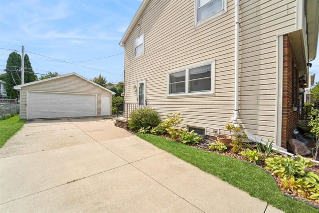 513 E GREENFIELD STREET, Appleton, WI 54911